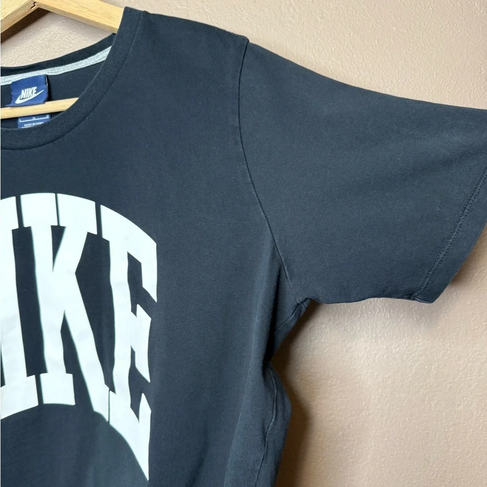 Nike Black Cropped Tee with White Logo Women's Size Large 100% Cotton Activewear